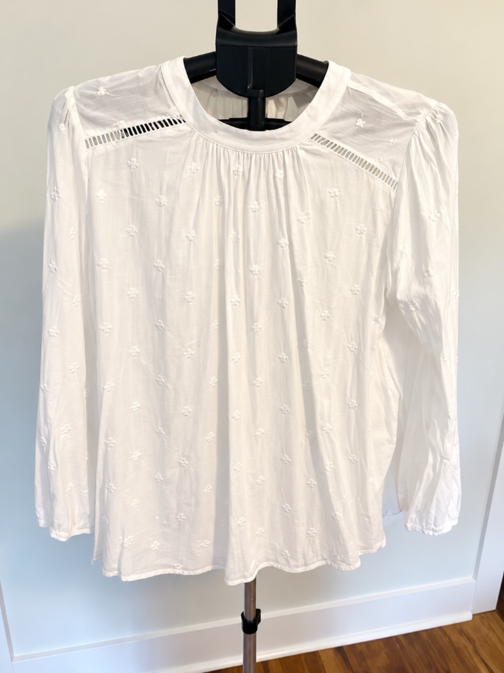 LOFT White Embroidered Eyelet Long Sleeve Blouse Size L